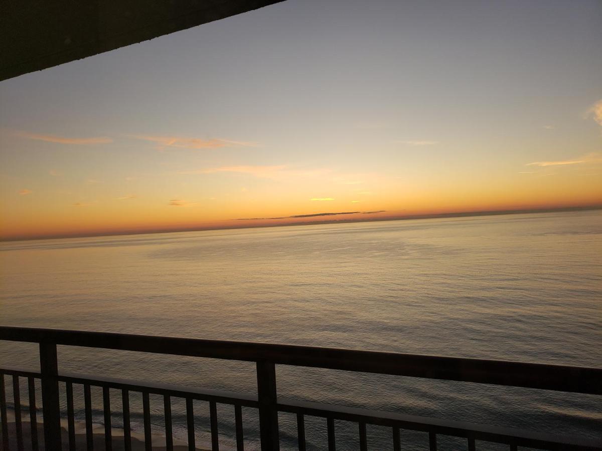Ocean-Front Condos At Patricia Grand Myrtle Beach Buitenkant foto